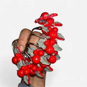 Christmas Red Berry & Leaf Bathroom Hooks